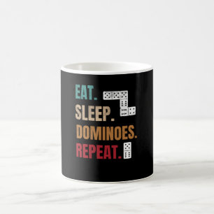 Mug Répéter les dominos du sommeil  Jouer aux dominos 