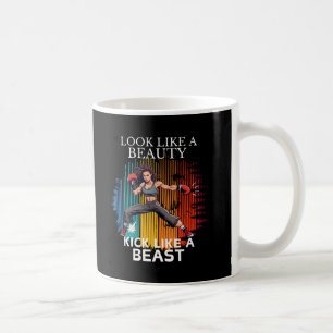 Mug Ressemblent À Une Belle Baise Comme Une Bête