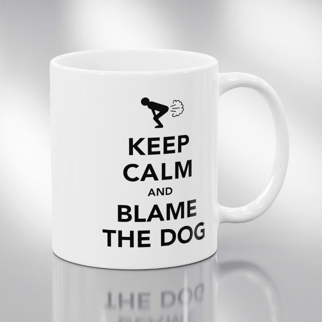 Mug Restez Calme Et Blâmez Le Chien (Créateur téléchargé)