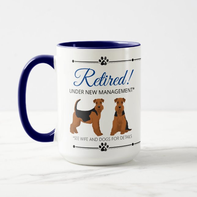 Mug Retraité Voir les chiens de la femme et de l'Aired (Gauche)