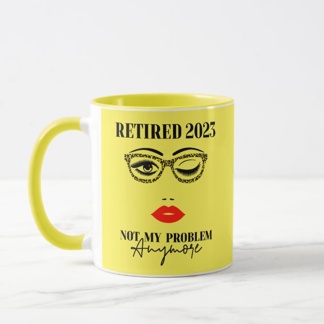 Mug Retraitée 2023 Femmes Retraite Face Lèvres Lunette (Gauche)
