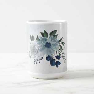 Mug romantique blanc poussiéreux et bleu marine floral