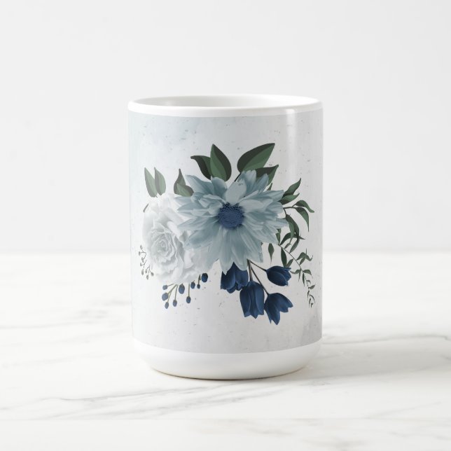 Mug romantique blanc poussiéreux et bleu marine floral (Centre)
