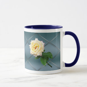 Mug Rose à thé hybride - Arrière - plan bleu, boue per