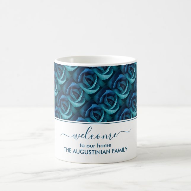 Mug Rose Floral Bleu BIENVENUE À NOTRE MAISON Invité (Centre)