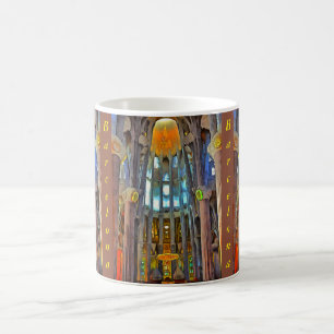 Mug Sagrada Familia. Vue à l'intérieur au coucher du