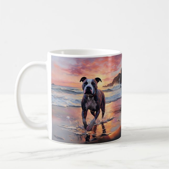 Mug Sandy American Staffordshire Dog on Beach Sunset (Gauche)