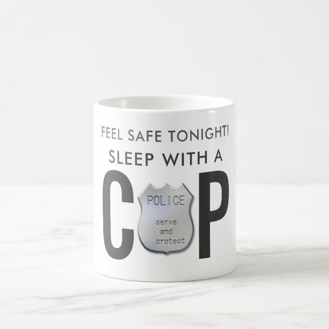 Mug se sentir en sécurité drôle d'humour policier poli (Centre)