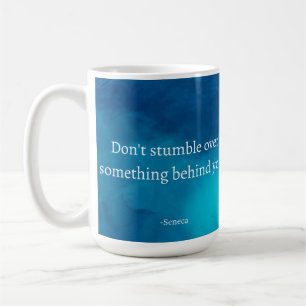 Mug Seneca : Concentrons-nous sur l'avenir, ne tombez
