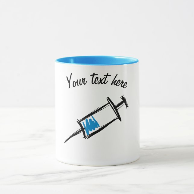 Mug Seringue, dessinée à la main. Injection, médecin,  (Centre)