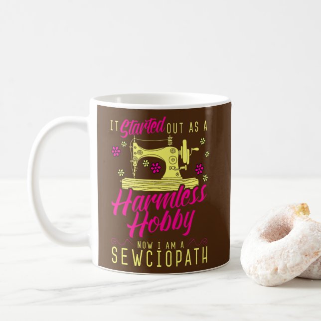 Mug Sewciopath coudre amour Seamstress Embroder (Avec donut)