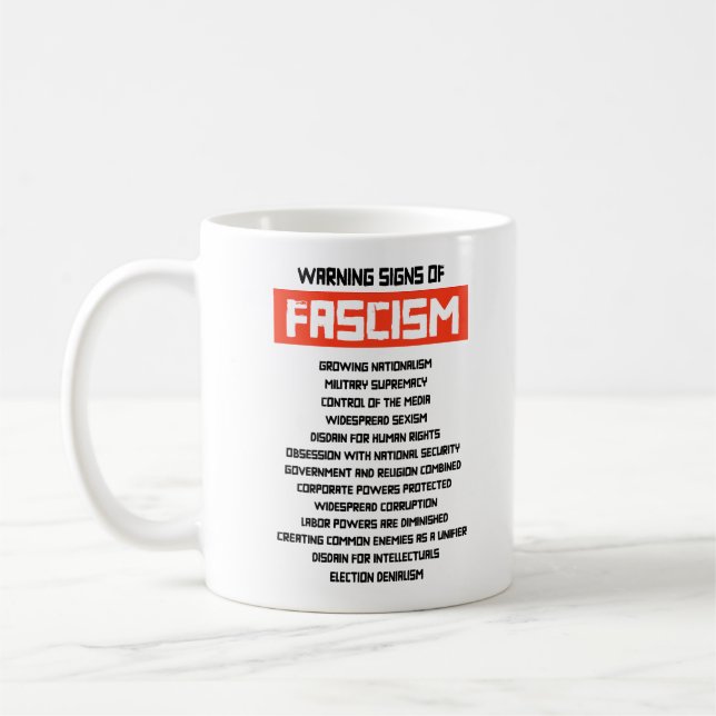 Mug Signes d'alerte précoce du fascisme (Gauche)