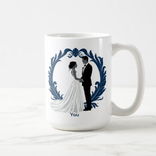 Mug Silhouette de couple de mariés se tenant la main