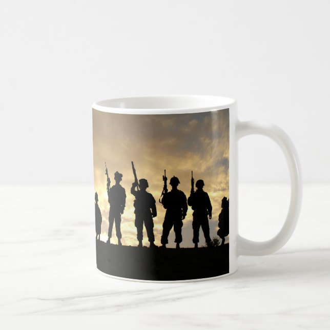 Mug Silhouette des soldats dans la 101st Division (Droite)