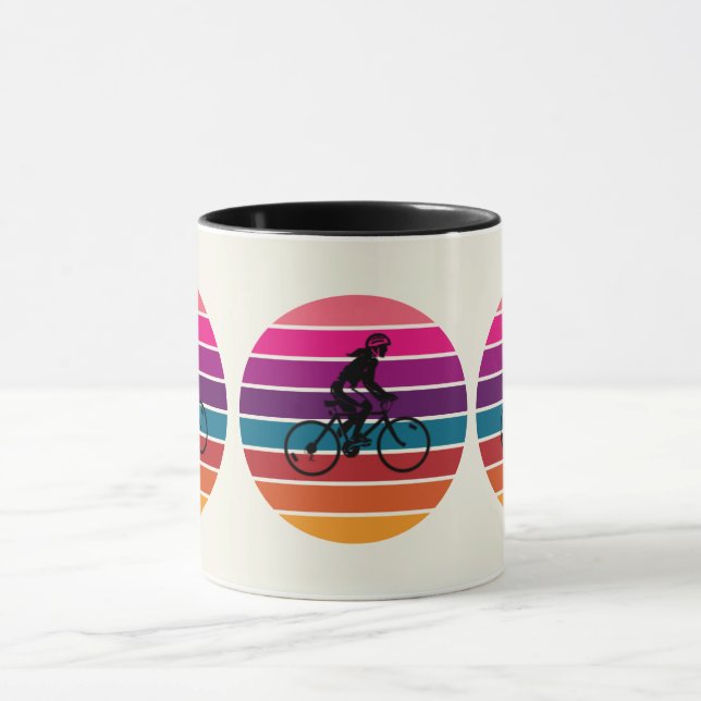 Mug Silhouette du circuit de vélo du coucher du soleil (Centre)