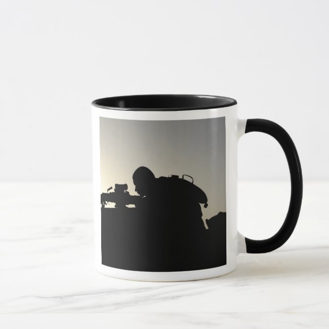 Mug Silhouette d'un Squad mitrailleur automatique d'ar (Droite)
