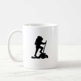 Mug silhouette noire simple randonnée de montagne