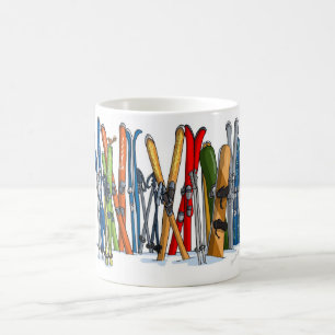 Mug Skis et surfs des neiges dans la neige