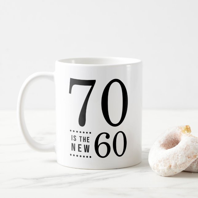 Mug soixante-dixième Le noir 70 d'anniversaire est les (Avec donut)