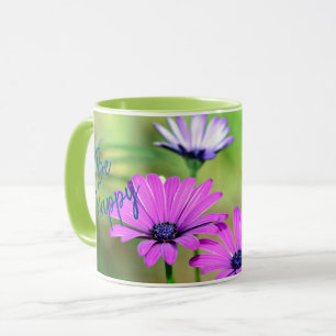 Mug Soyez heureux avec des fleurs et des noms