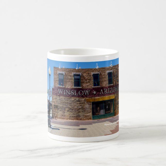 Mug Standin sur le coin (Centre)
