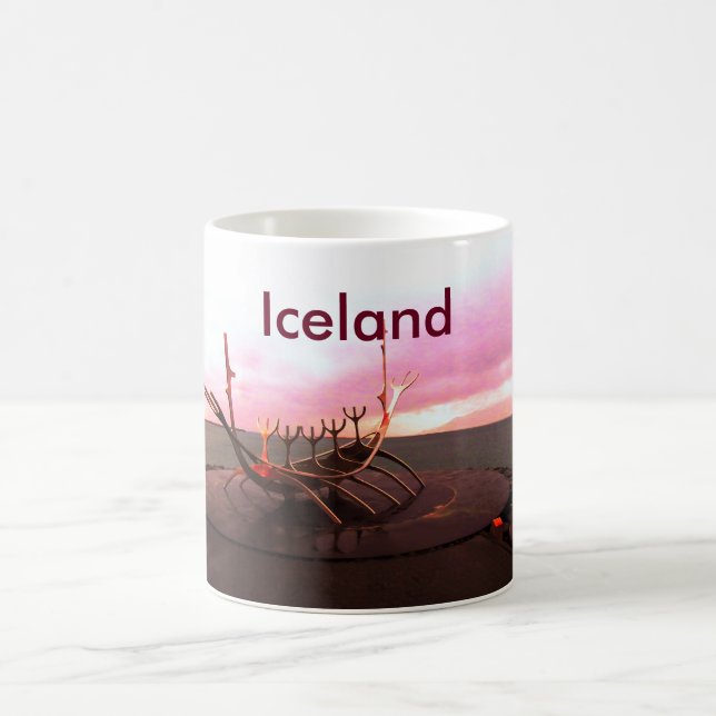 MUG STATUE DE BATEAU DE VIKING - ISLANDE (Centre)