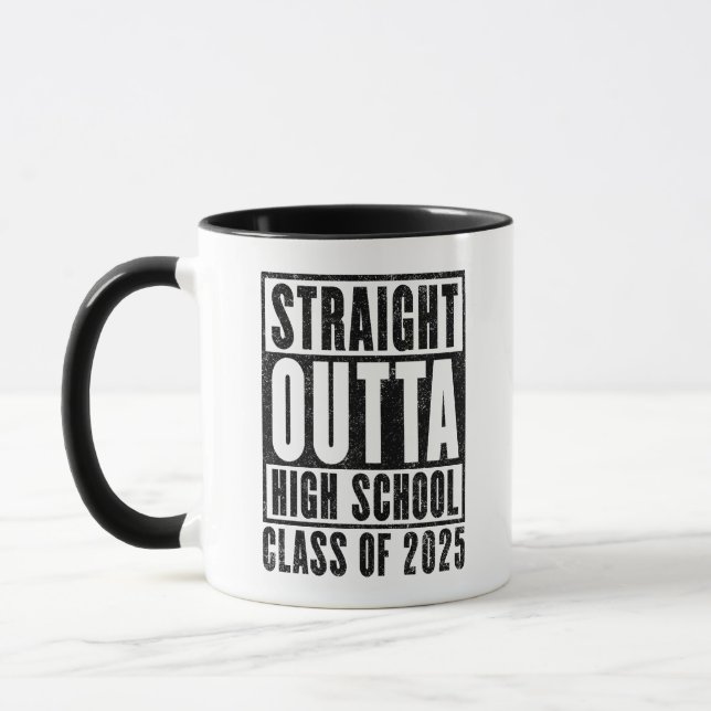 Mug Straight Outta High School 2025 (en détresse) (Gauche)