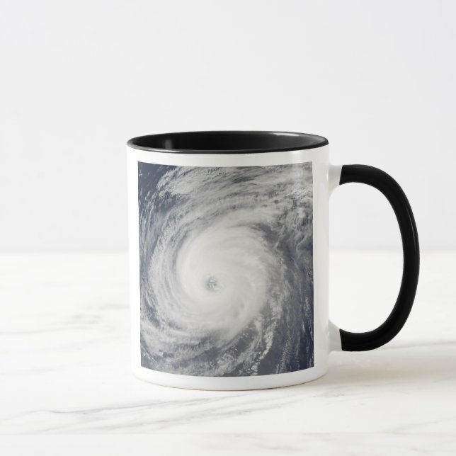 Mug Sudal du typhon au sud du Japon (Droite)