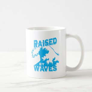 Mug surélevé par les vagues