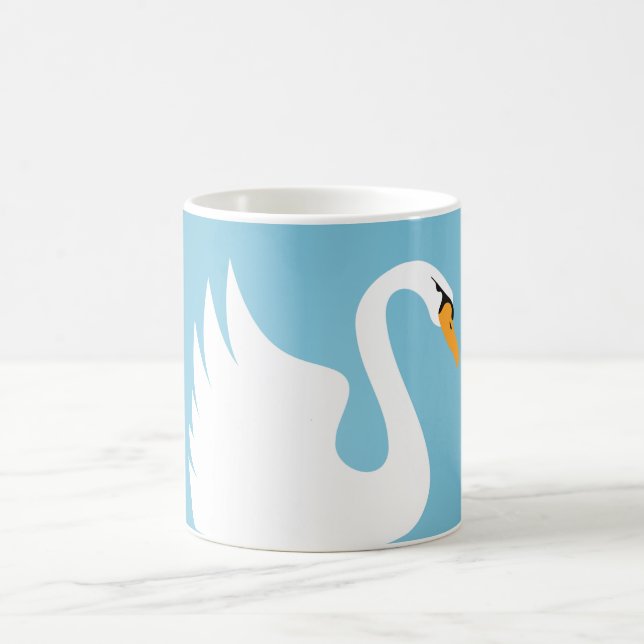Mug Swan (Centre)
