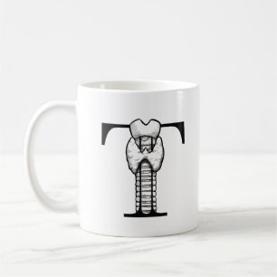Mug T est pour Thyroid (ou Trachea) (tasse)