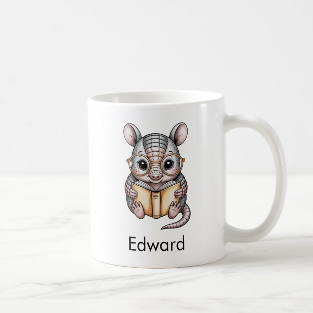 Mug Tatou Mignon Lisant un Livre Personnalisé (Droite)