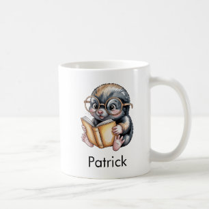 Mug Taupe Mignon Lisant un Livre Personnalisé