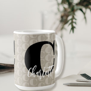 Mug Taupe Motif Monogramme noir blanc Nom du script