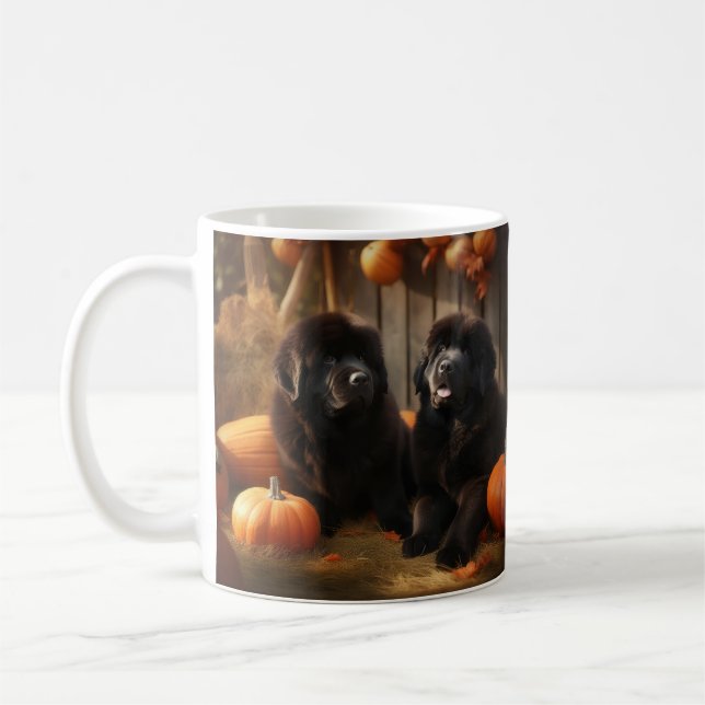 Mug Terre-Neuve Chiot Automne Citrouille de plaisir (Gauche)
