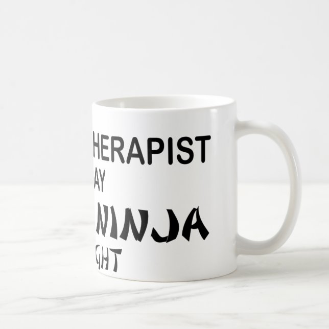 Mug Thérapeute de massage Ninja mortel par nuit (Droite)