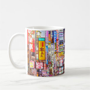 Mug TOKYO, JAPON - 14 MARS 2014 : Signes ligne dense 
