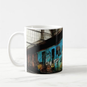 Mug Train abandonné avec Graffiti Urban Street Art
