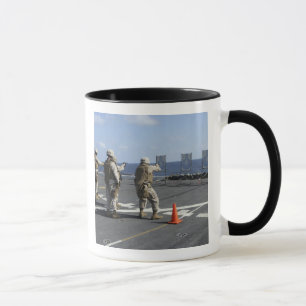 Mug Train de policiers militaires avec le Berretta M9