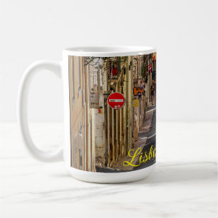 Mug Tramway avec grafitti, Lisbonne, Portugal