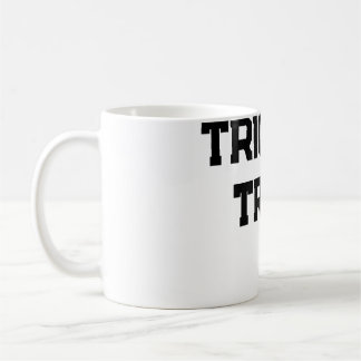 Mug Trick ou. Traiter Halloween éffrayant noir simple