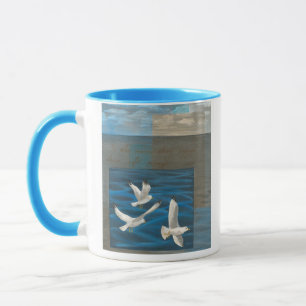 Mug Trois mouettes blanches volent au-dessus de l'eau