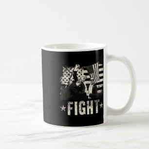 Mug Trump 2024 Lutte Contre Donald Trump Fist Pum