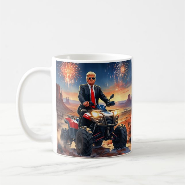 Mug Trump avec VTT dans Monument Valley Fireworks USA (Gauche)