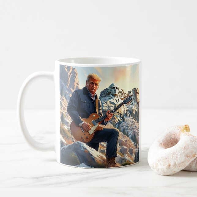 Mug Trump Jouant à la guitare électrique Mont Rushmore (Avec donut)