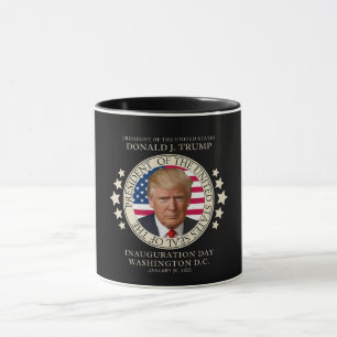Mug Trump remporte l'investiture électorale janvier 20