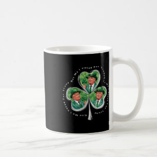 Mug Trump St Patrick's Day 2025 Drôle Embrassez-Moi J'