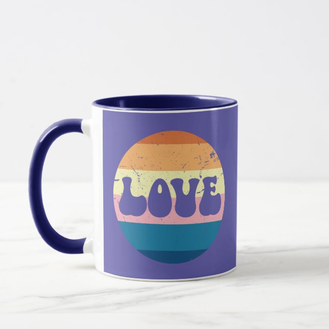 Mug Typographie D'Amour Rétro Sur Les Rayures De Couch (Gauche)