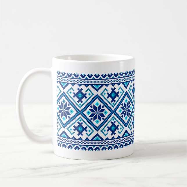 Mug Ukrainien traditionnel vushuvanka folk bleu motif (Gauche)