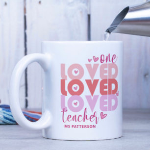 Mug Un enseignant d'amour rose moderne Nom personnalis